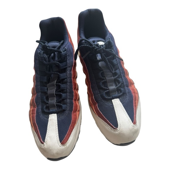 Nike Air Max 95 Sneakers Climax Obsidian Sand Sail Size 11.5 US Mens Retro Rare - Picture 1 of 7